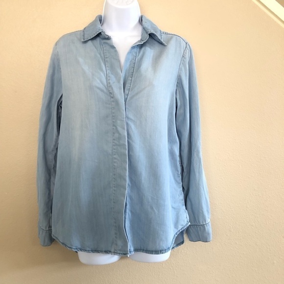 Sam Edelman Split Back Roll Up Sleeves Chambray Shirt Size Medium - Picture 1 of 16